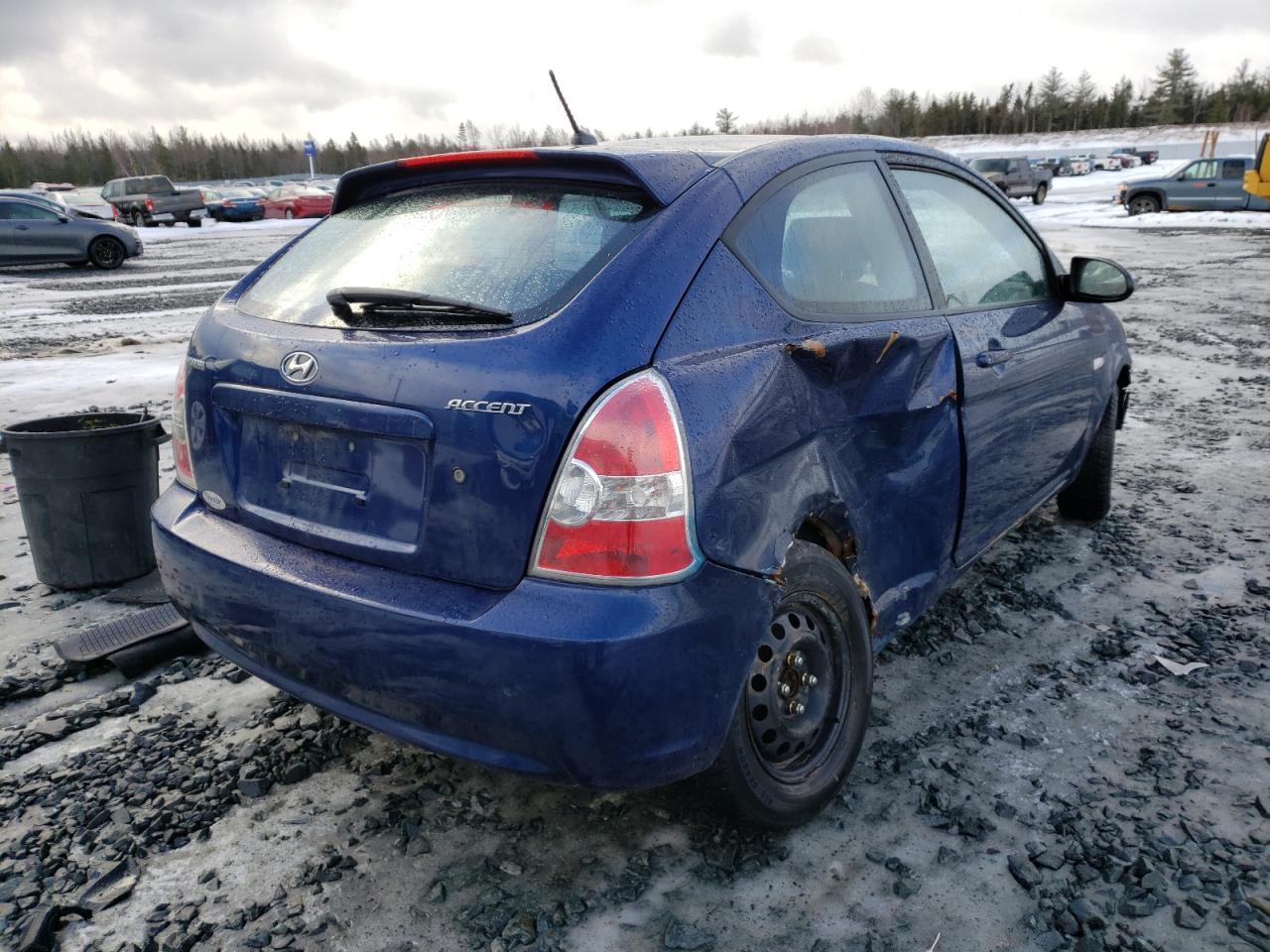 2009 Hyundai Accent Se Blue vin: KMHCN35C09U110485