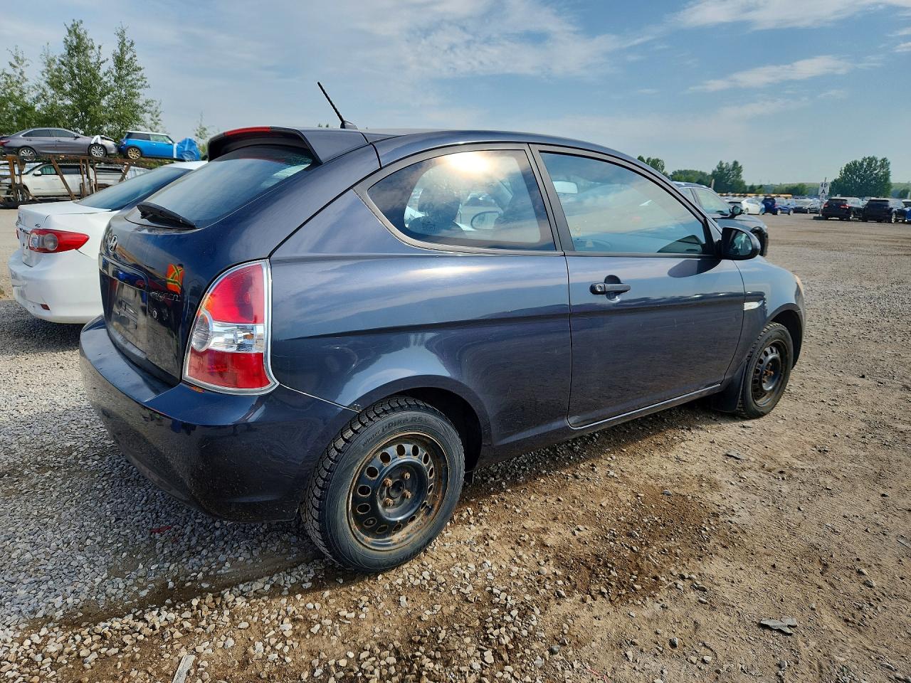 2007 Hyundai Accent Серый vin: KMHCN35C27U014175