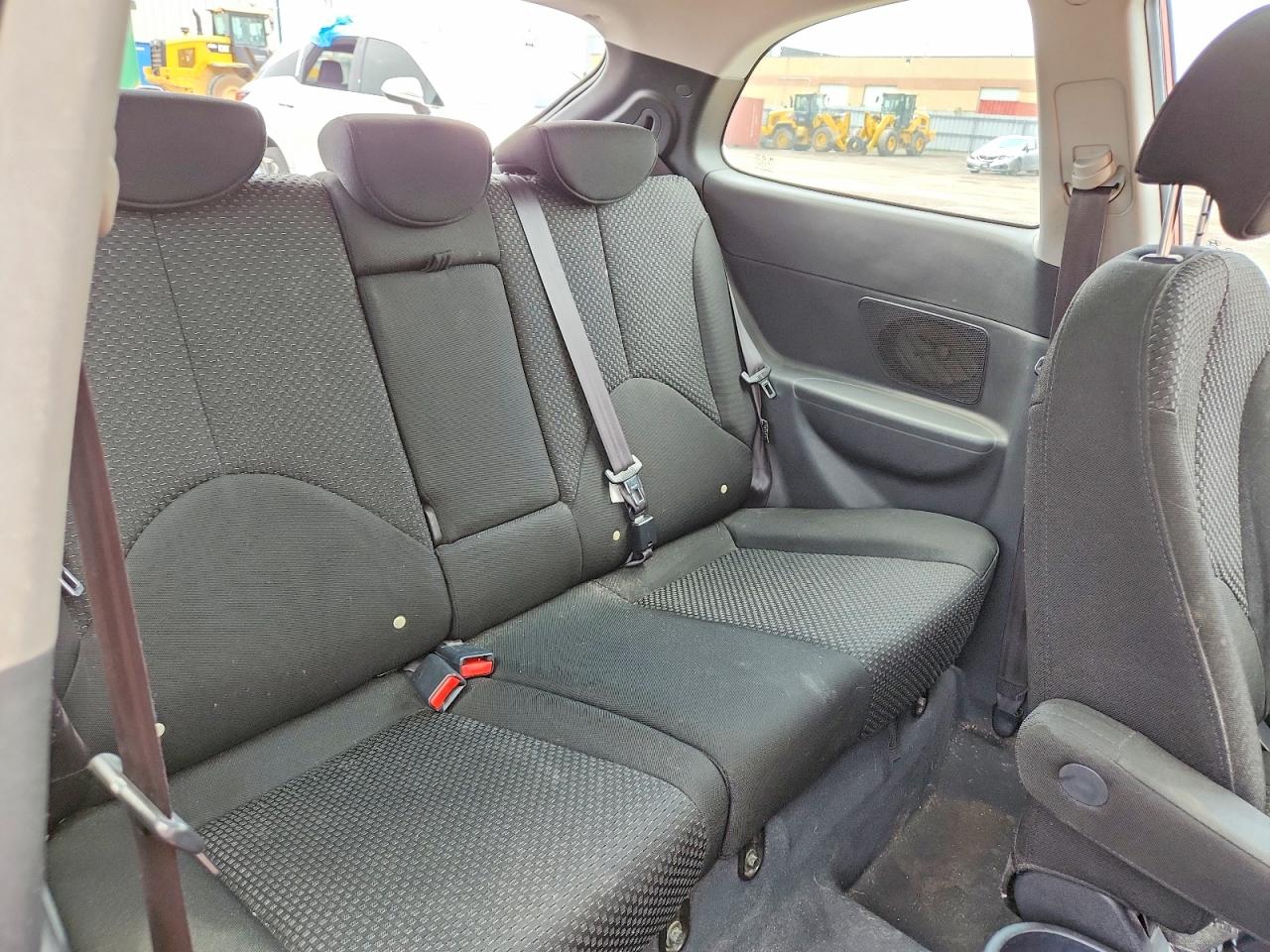 2008 Hyundai Accent Se Orange vin: KMHCN35C58U099675