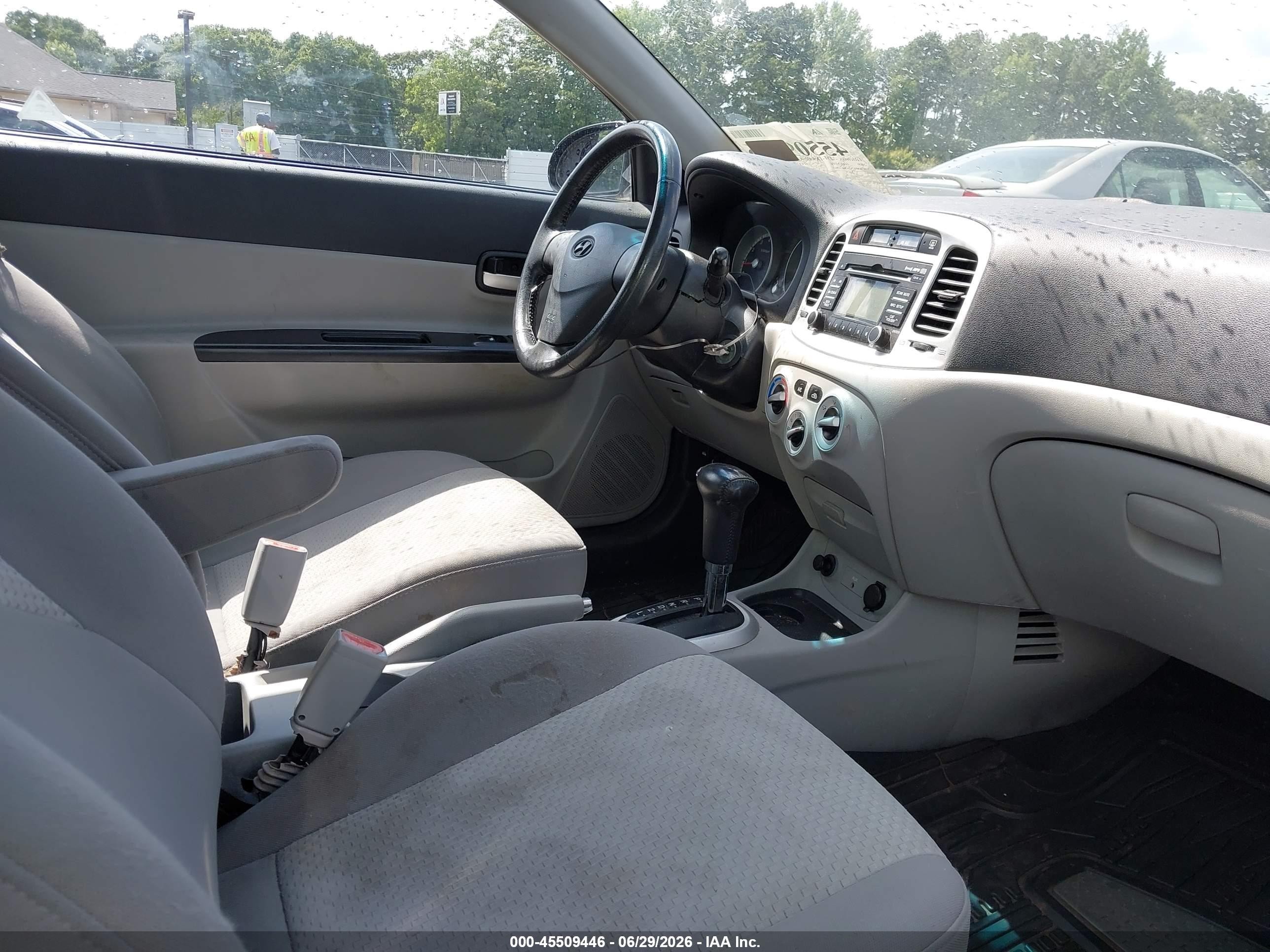 2009 Hyundai Accent Se Black vin: KMHCN36C09U129021