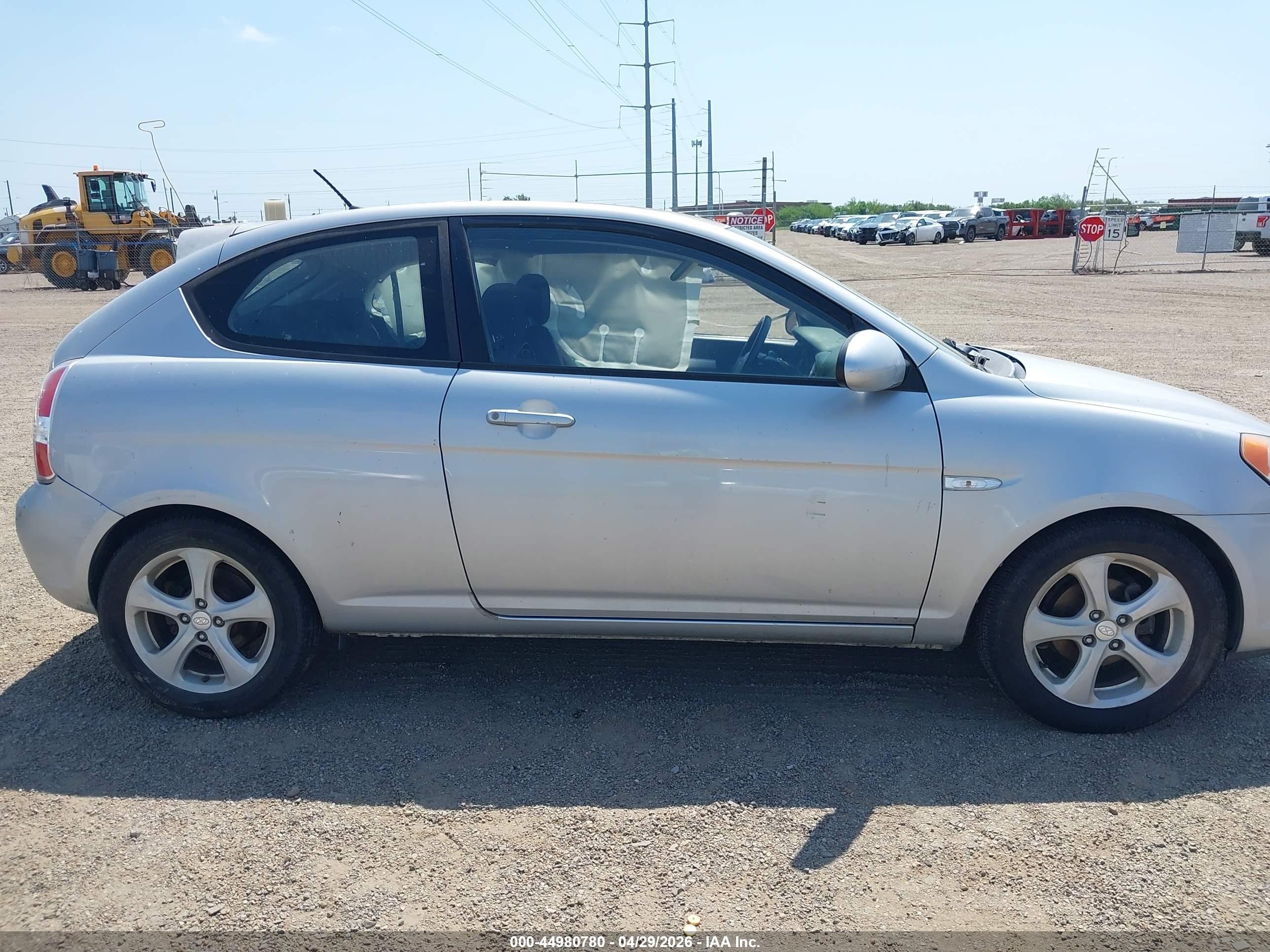2007 Hyundai Accent Se Silver vin: KMHCN36C17U044024