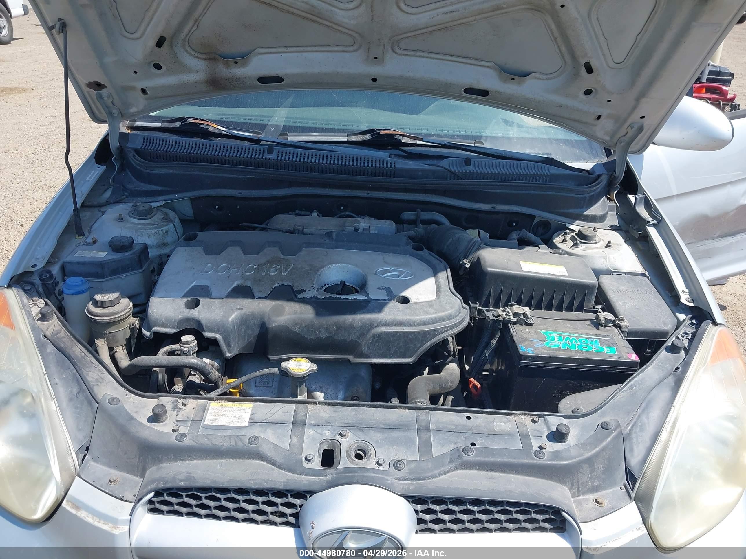 2007 Hyundai Accent Se Silver vin: KMHCN36C17U044024