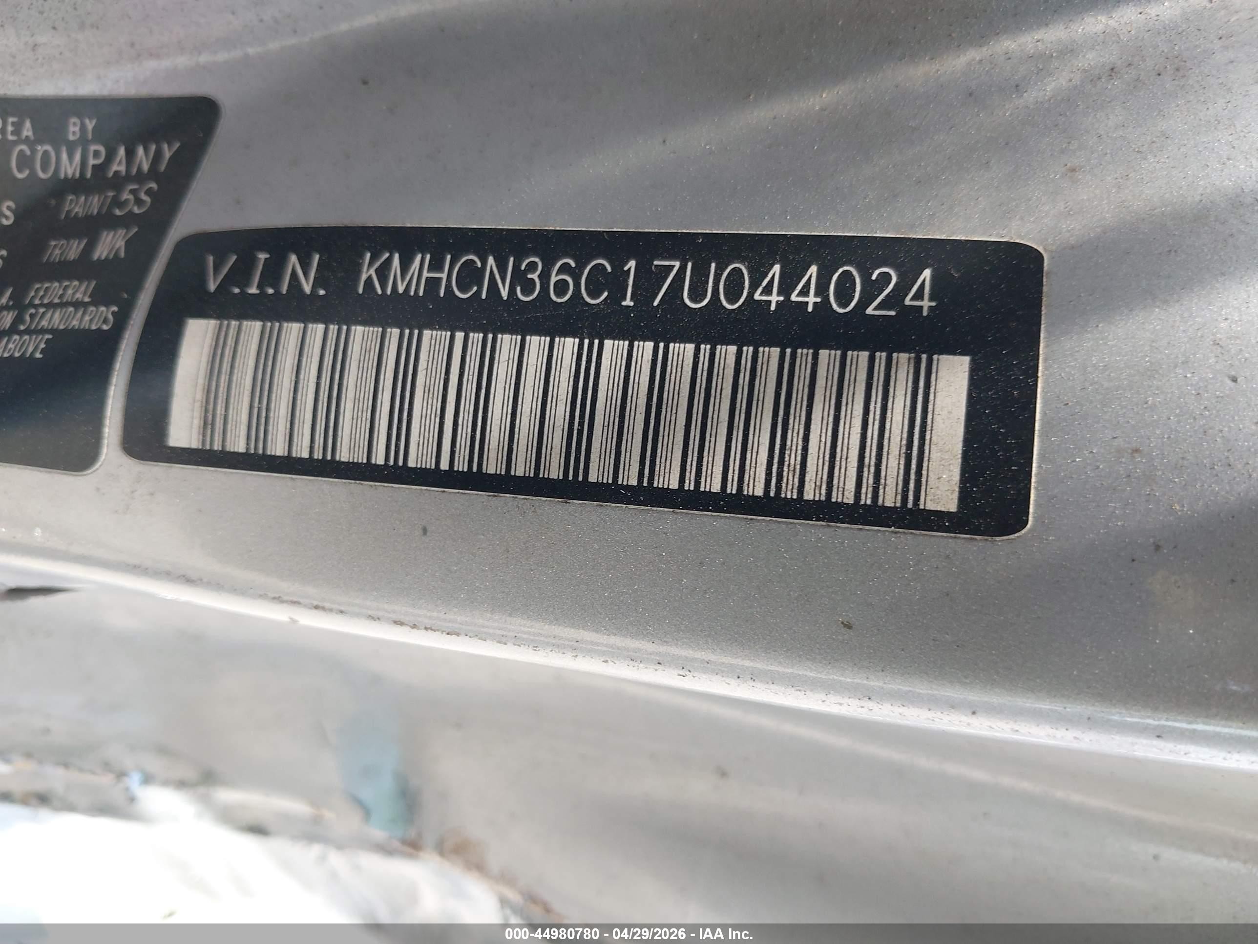 2007 Hyundai Accent Se Silver vin: KMHCN36C17U044024