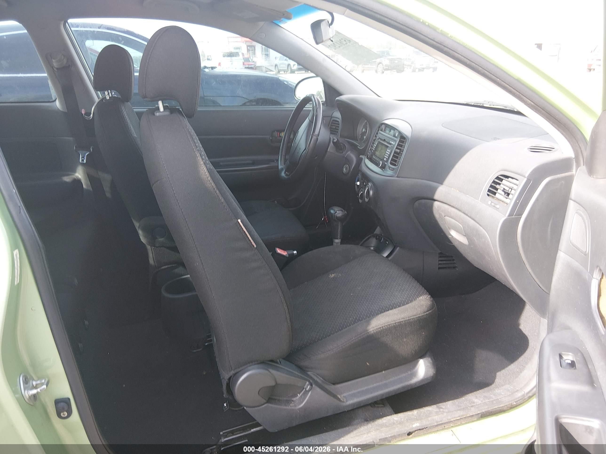 2008 Hyundai Accent Se Green vin: KMHCN36C18U083956