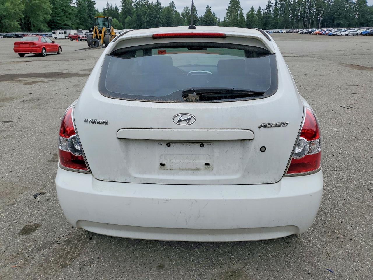 2009 Hyundai Accent Se White vin: KMHCN36C29U134642
