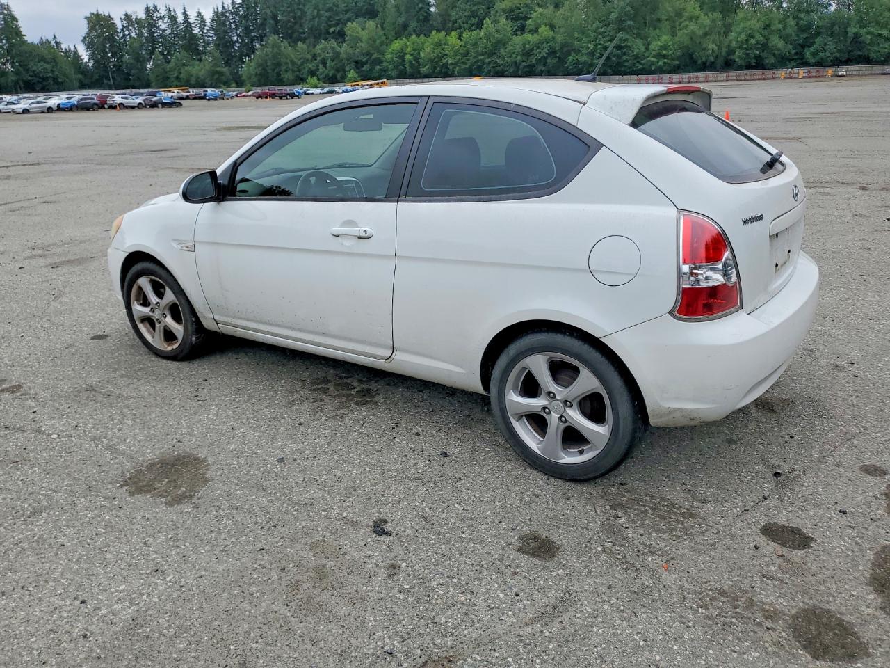 2009 Hyundai Accent Se White vin: KMHCN36C29U134642