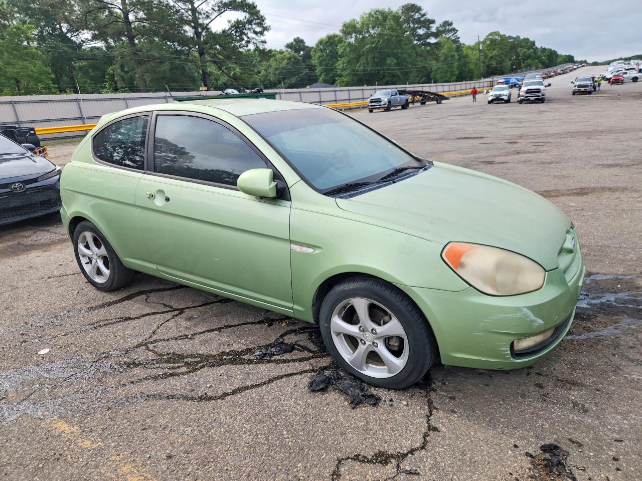 2007 Hyundai Accent Se Green vin: KMHCN36C37U008559