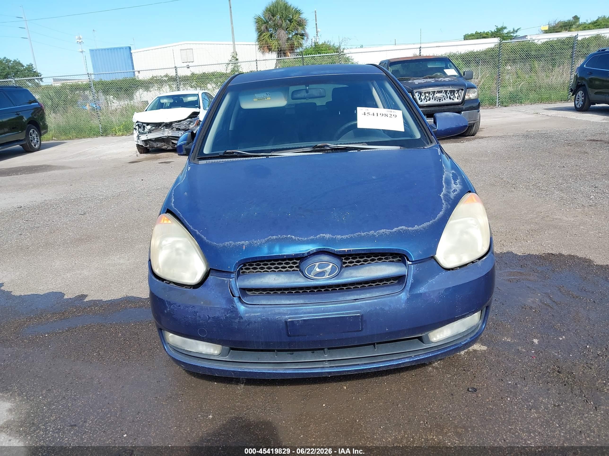 2009 Hyundai Accent Se Blue vin: KMHCN36C39U129899