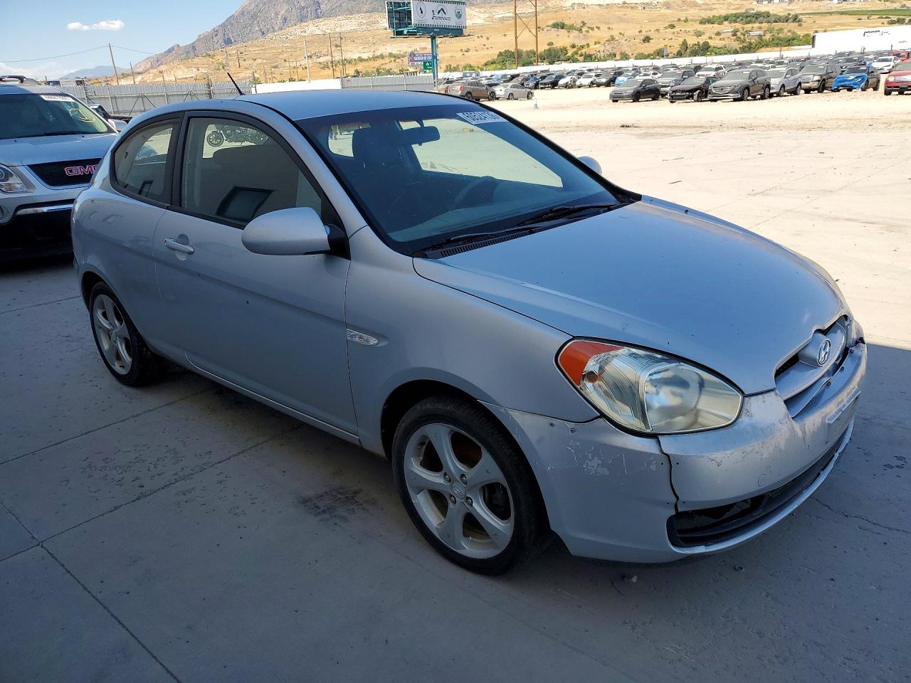 2007 Hyundai Accent Silver vin: KMHCN36C47U012314