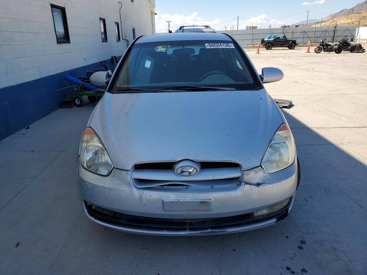 2007 Hyundai Accent Silver vin: KMHCN36C47U012314