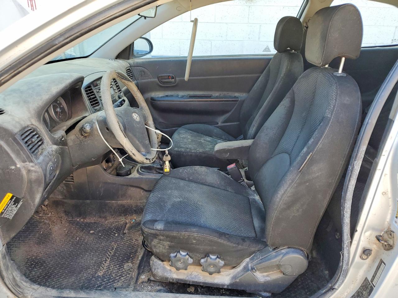 2007 Hyundai Accent Silver vin: KMHCN36C47U012314