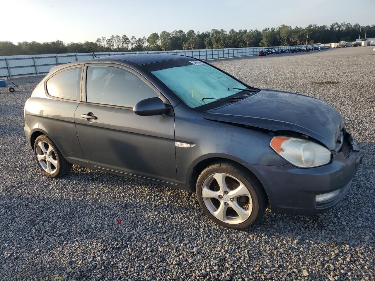 2009 Hyundai Accent Se Gray vin: KMHCN36C49U132844
