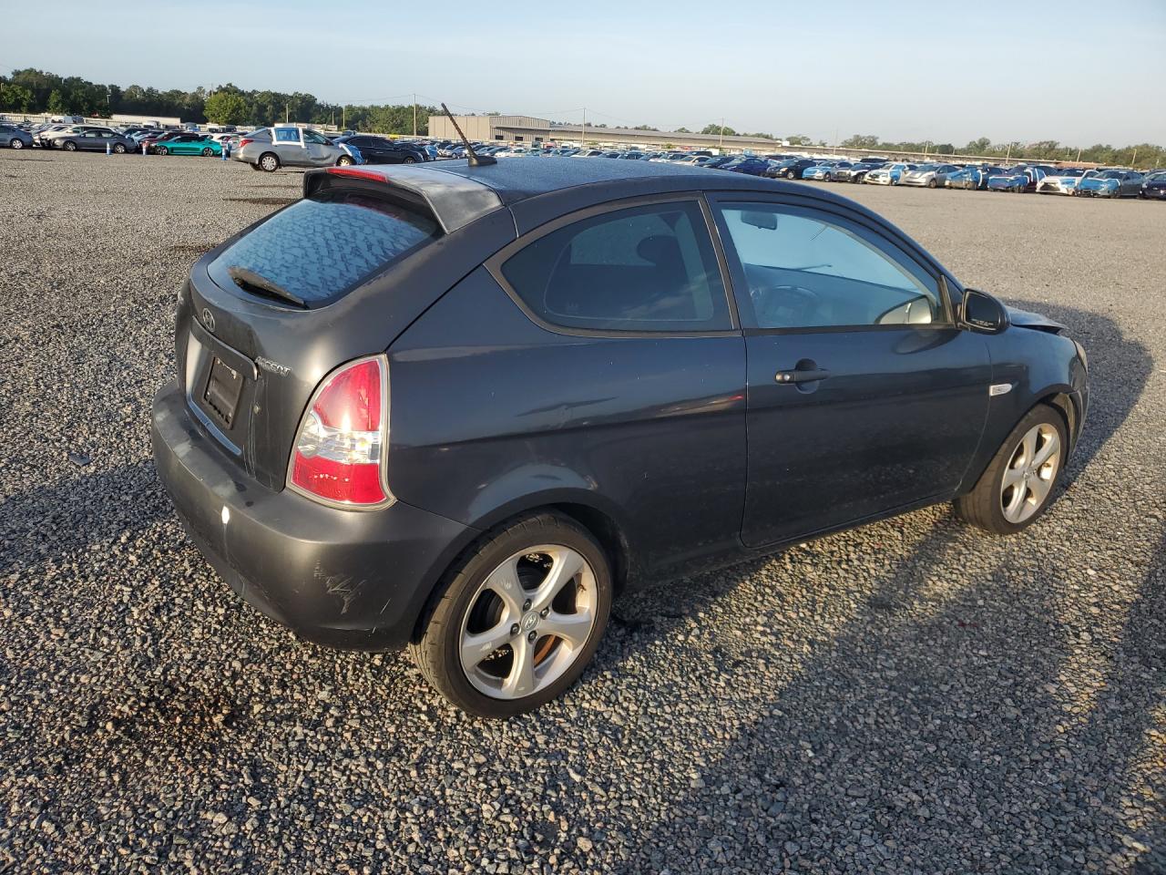 2009 Hyundai Accent Se Gray vin: KMHCN36C49U132844