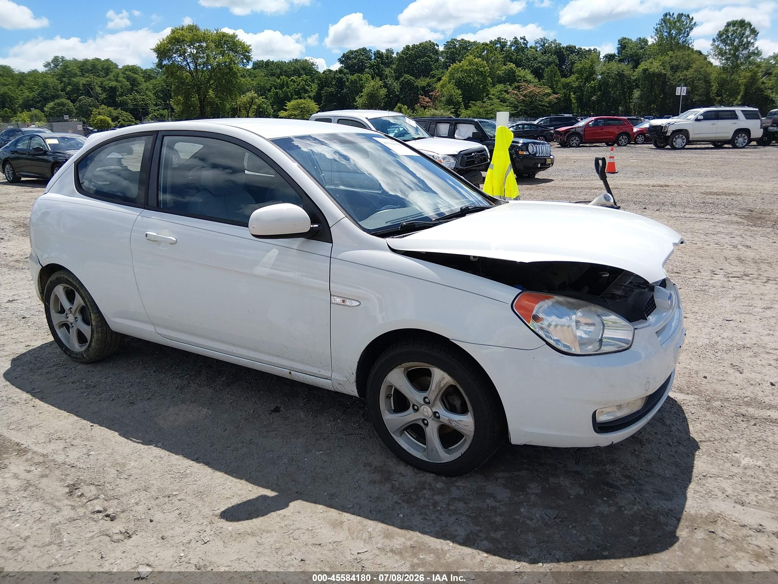 2011 Hyundai Accent Se White vin: KMHCN3AC6BU199233