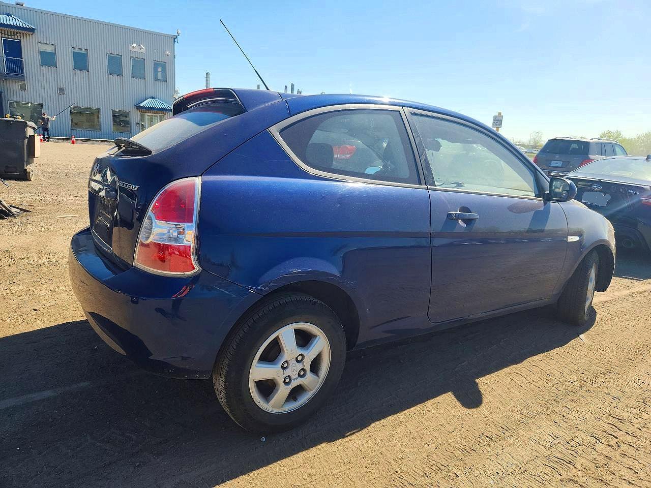 2010 Hyundai Accent Se Blue vin: KMHCN3BC1AU179033