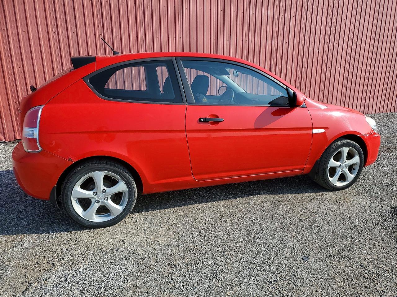 2010 Hyundai Accent Se Red vin: KMHCN3BC4AU173078