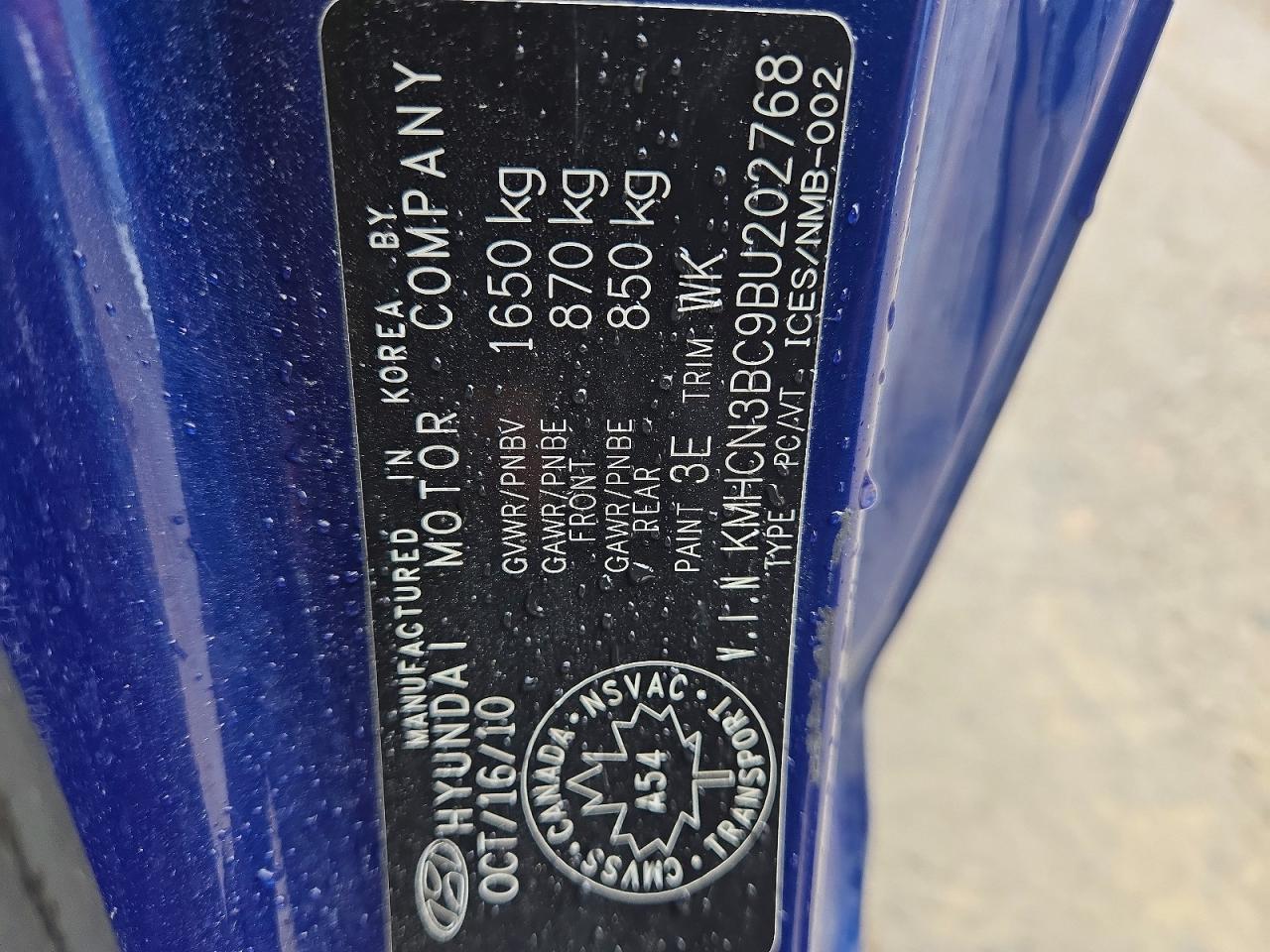 2011 Hyundai Accent Se Blue vin: KMHCN3BC9BU202768