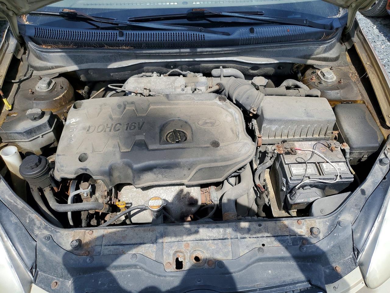 2008 Hyundai Accent Gls Beige vin: KMHCN45C18U237329