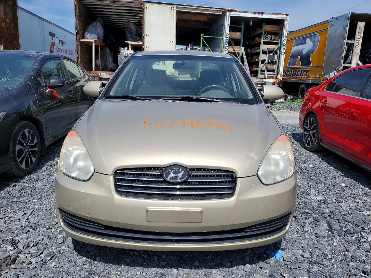 2008 Hyundai Accent Gls Beige vin: KMHCN45C18U237329