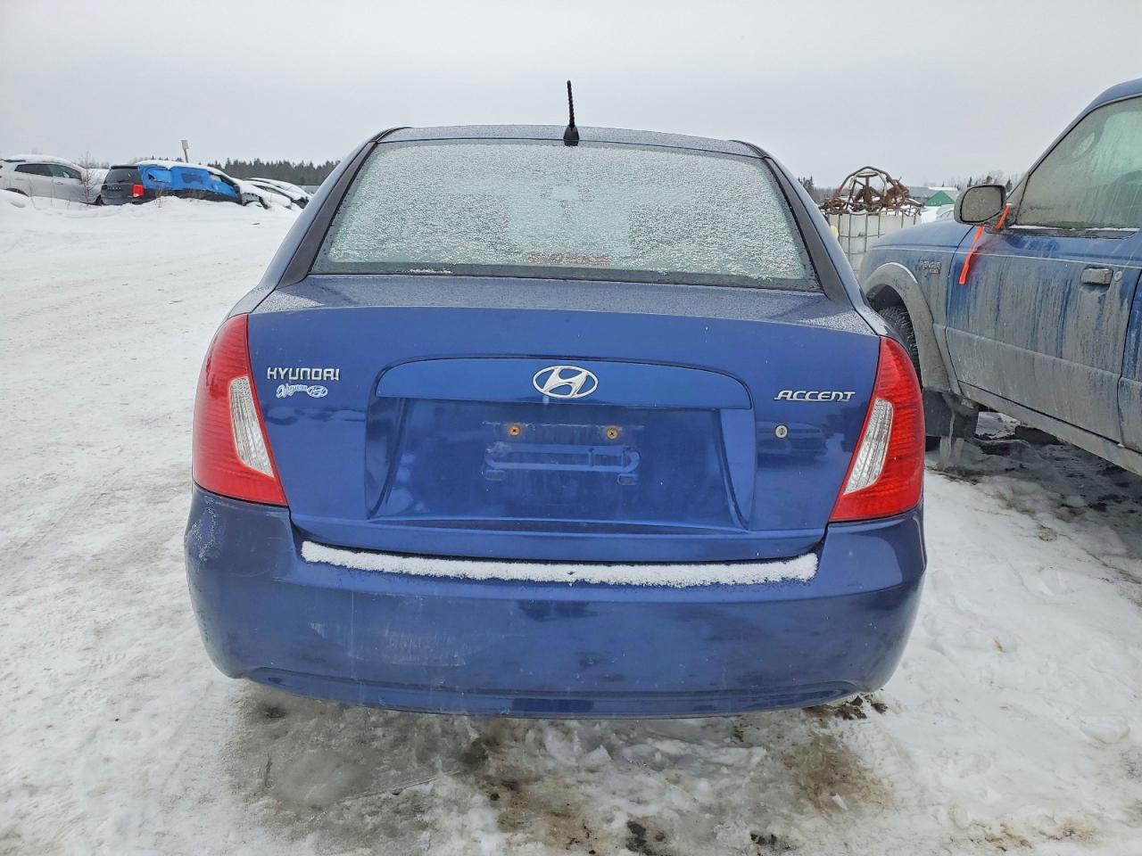 2009 Hyundai Accent Gls Blue vin: KMHCN45C29U348232