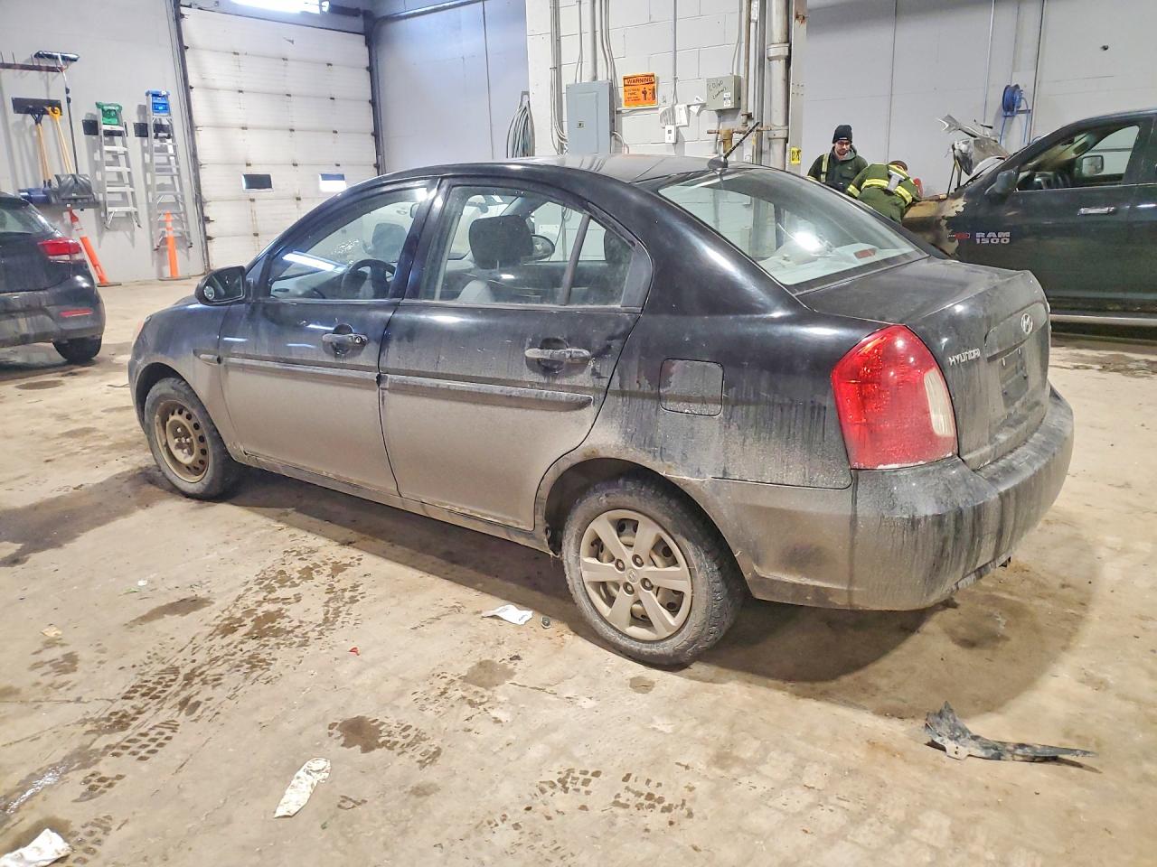 2008 Hyundai Accent Gls Two Tone vin: KMHCN45C38U225022