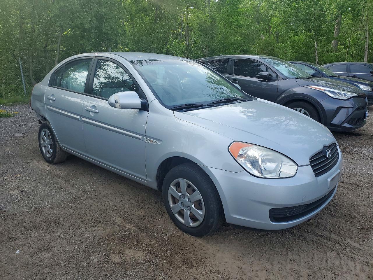 2007 Hyundai Accent Gls Серебряный vin: KMHCN45C87U165706