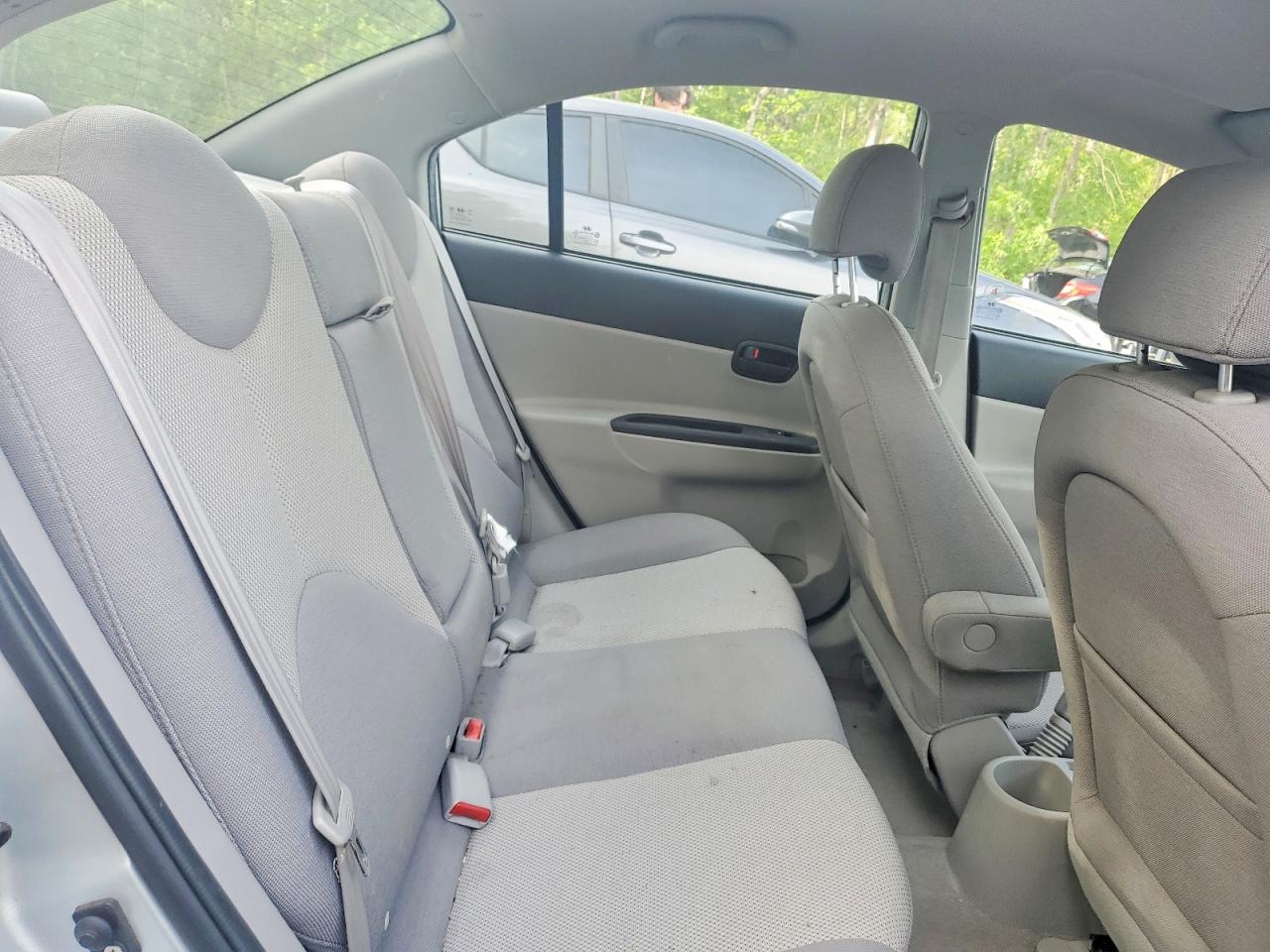 2007 Hyundai Accent Gls Серебряный vin: KMHCN45C87U165706