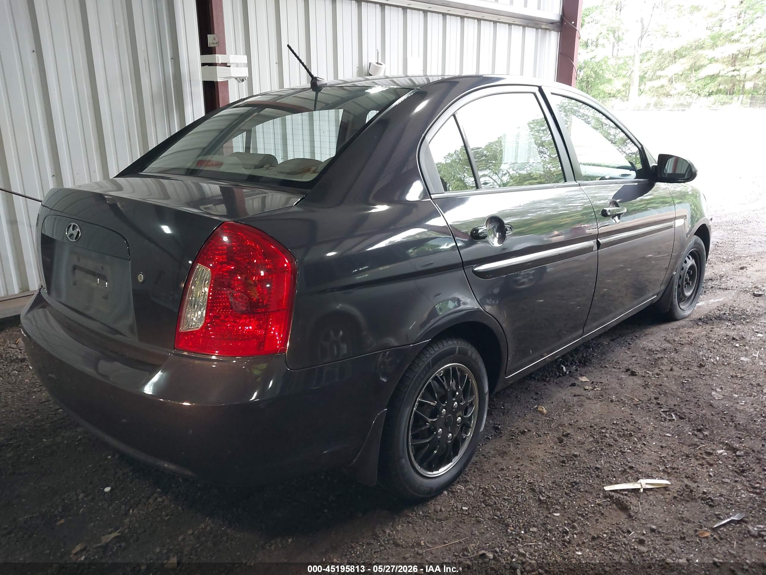 2007 Hyundai Accent Gls Blue vin: KMHCN46C07U110052