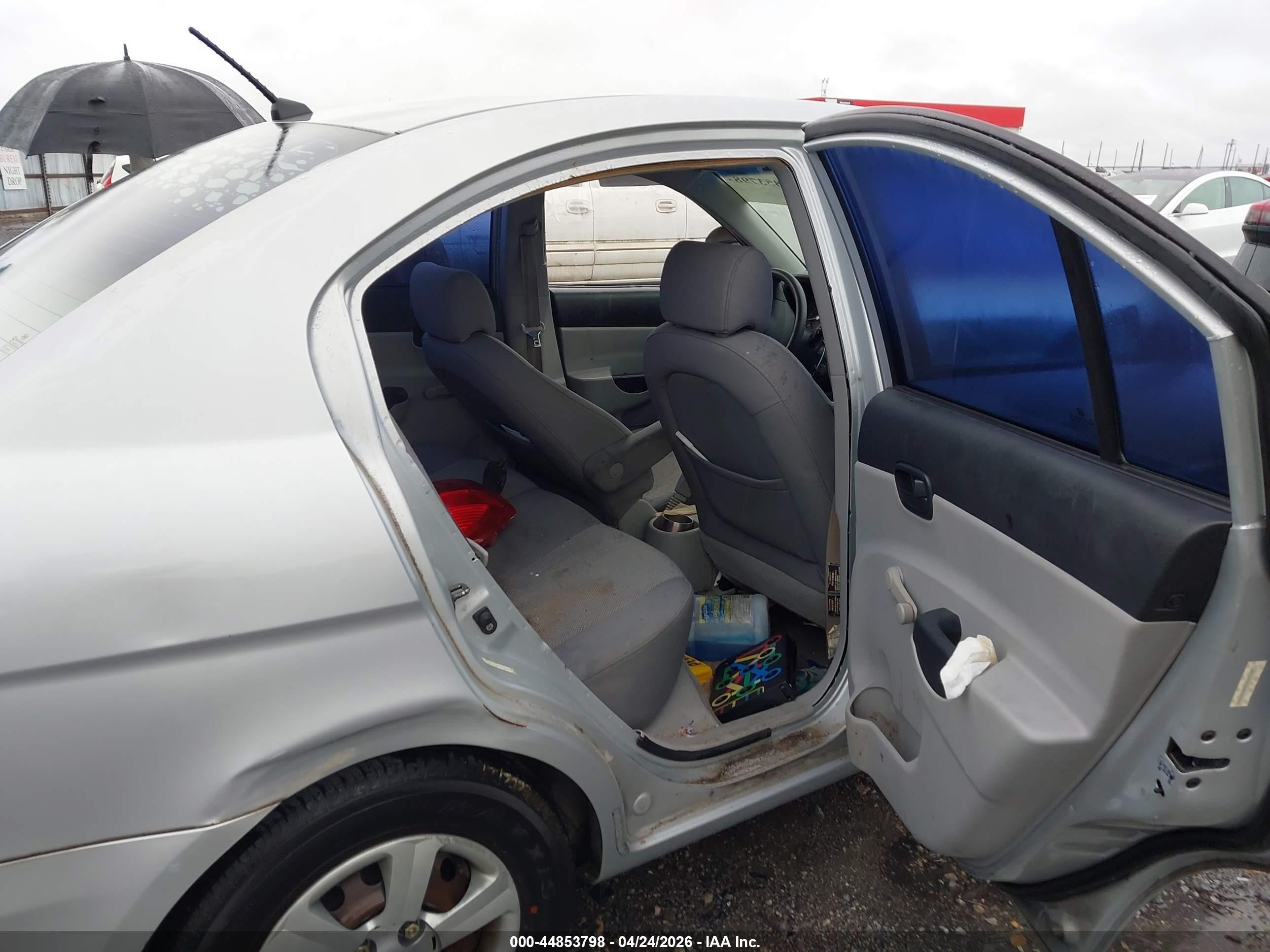 2007 Hyundai Accent Gls Silver vin: KMHCN46C07U155167