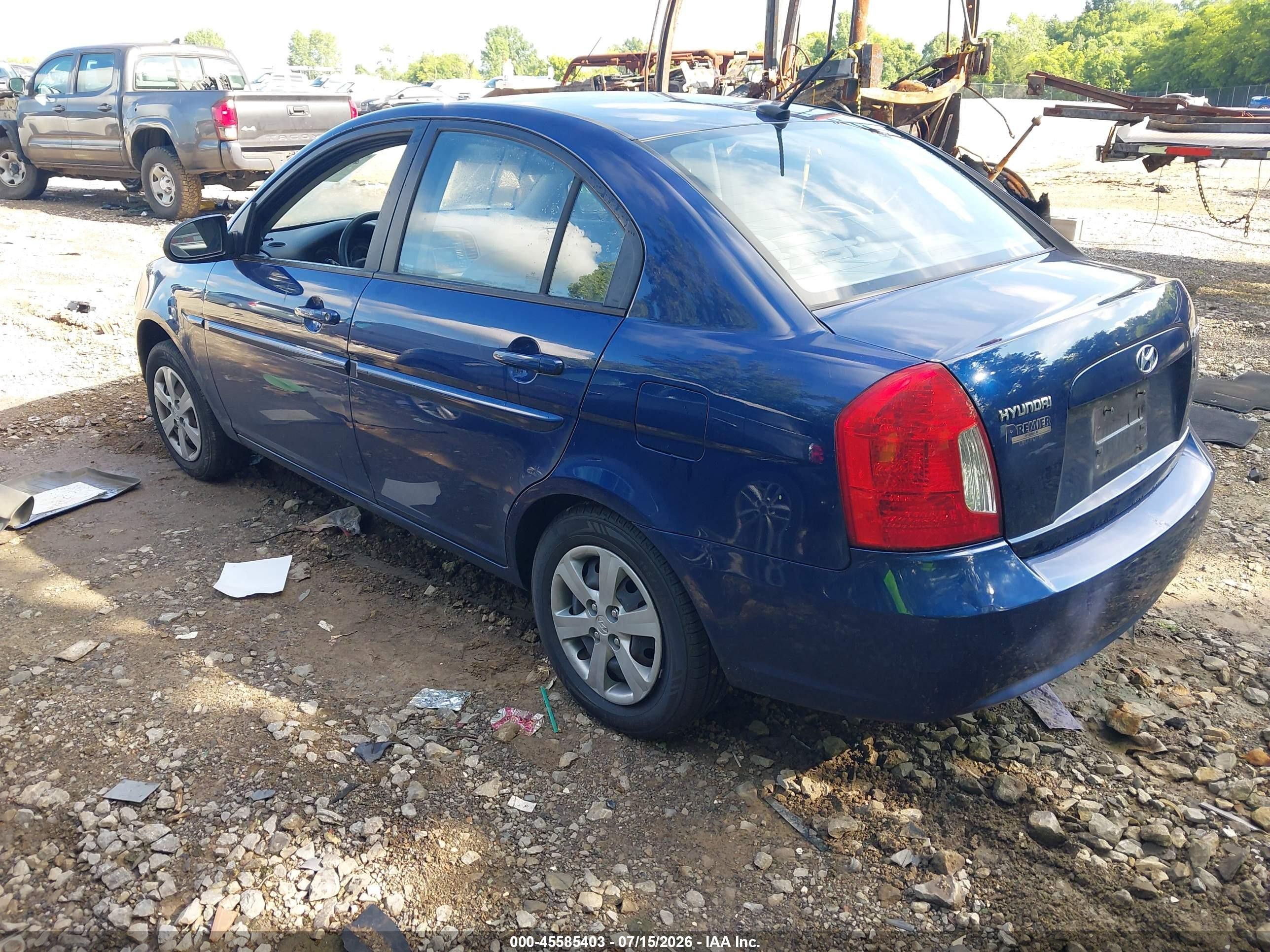 2008 Hyundai Accent Gls Blue vin: KMHCN46C08U227857