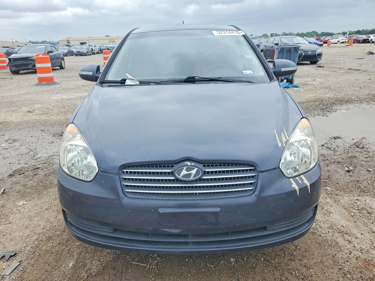 2009 Hyundai Accent Gls Gray vin: KMHCN46C09U288756