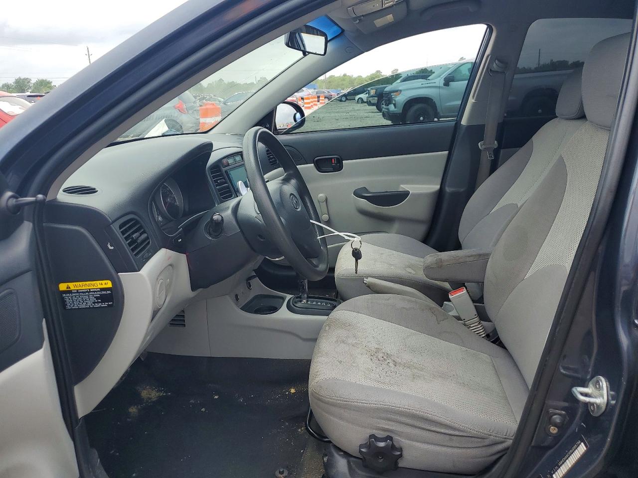 2009 Hyundai Accent Gls Gray vin: KMHCN46C09U288756