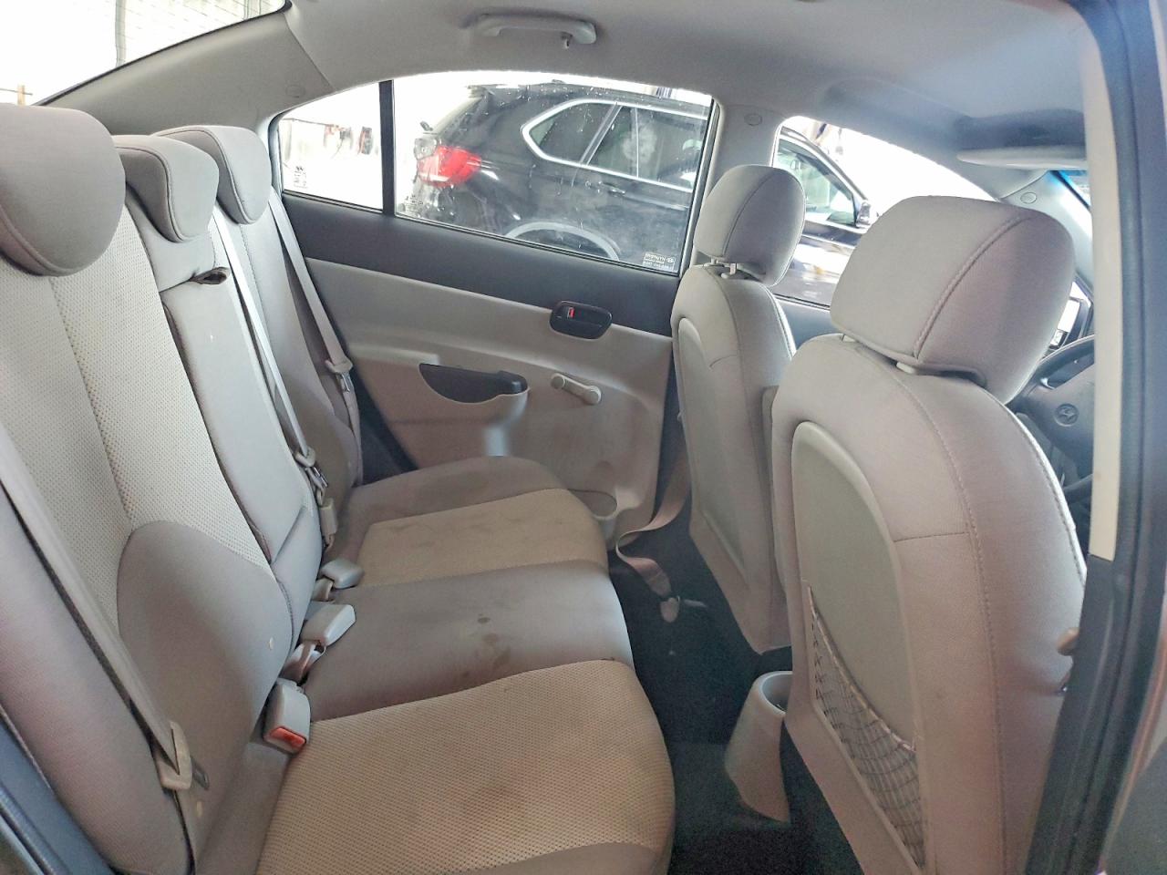 2009 Hyundai Accent Gls Silver vin: KMHCN46C09U340774