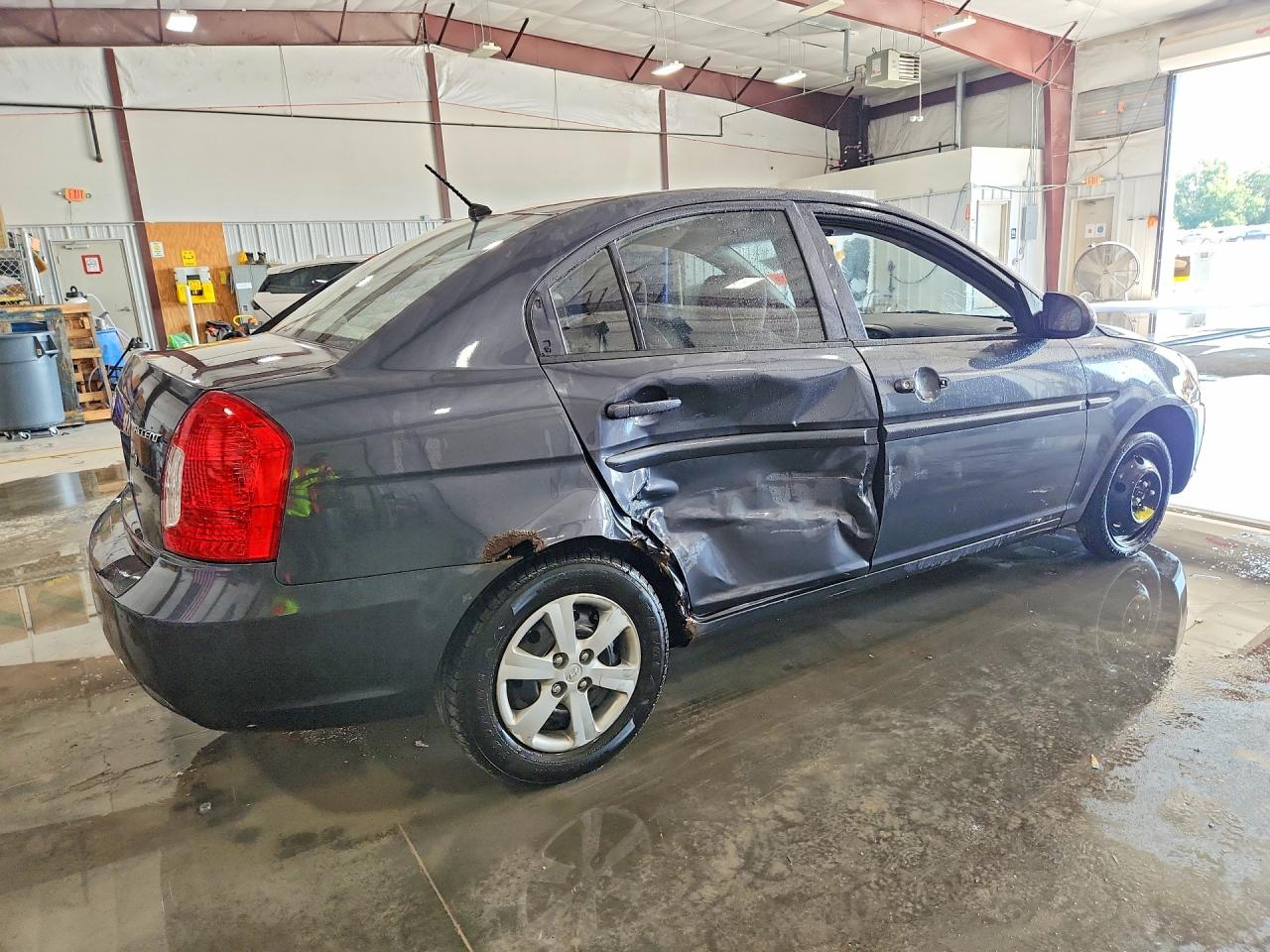 2009 Hyundai Accent Gls Gray vin: KMHCN46C09U381874