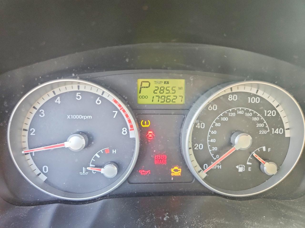 2008 Hyundai Accent Gls Серебряный vin: KMHCN46C18U249141