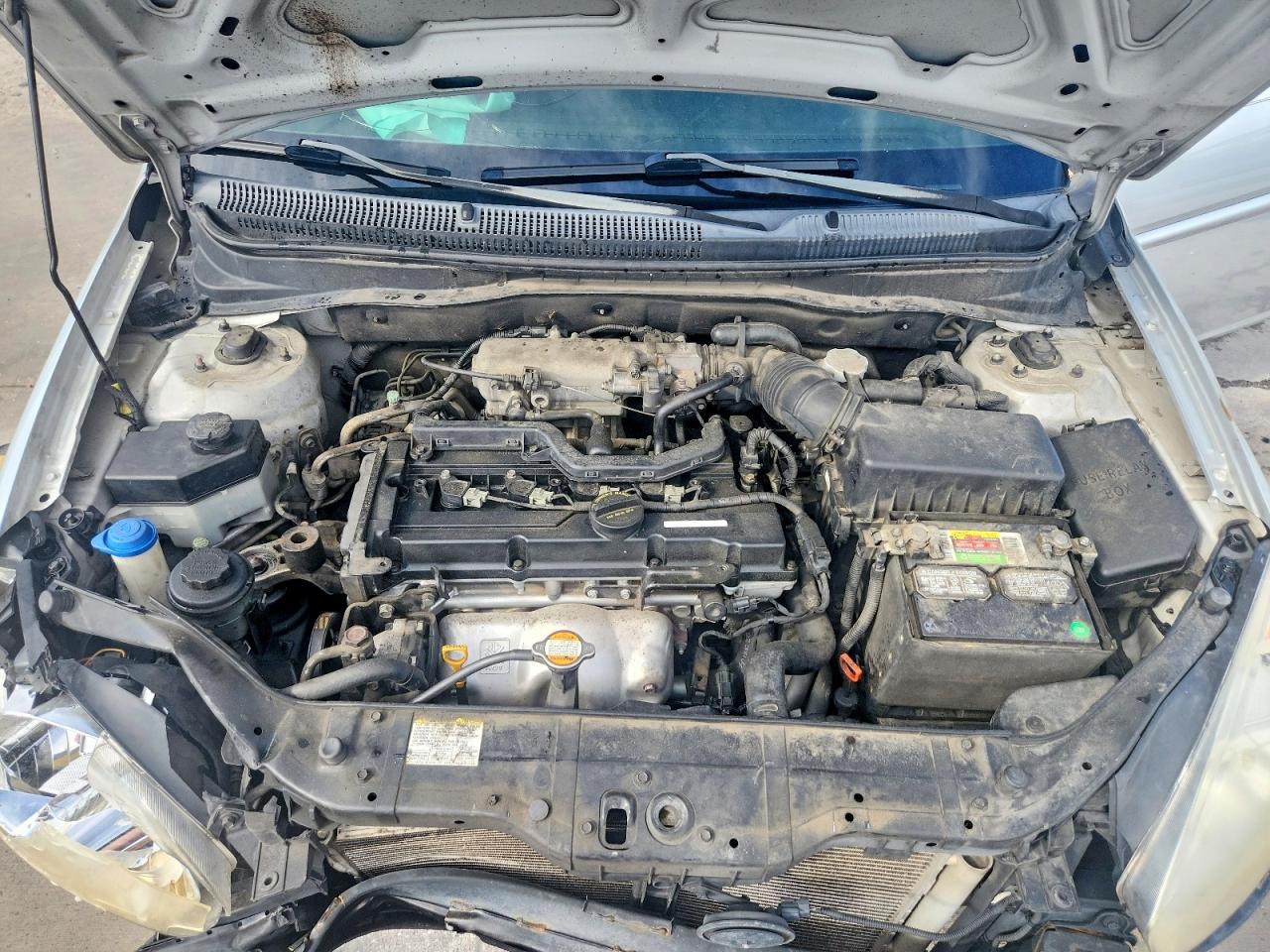 2008 Hyundai Accent Gls Серебряный vin: KMHCN46C18U249141