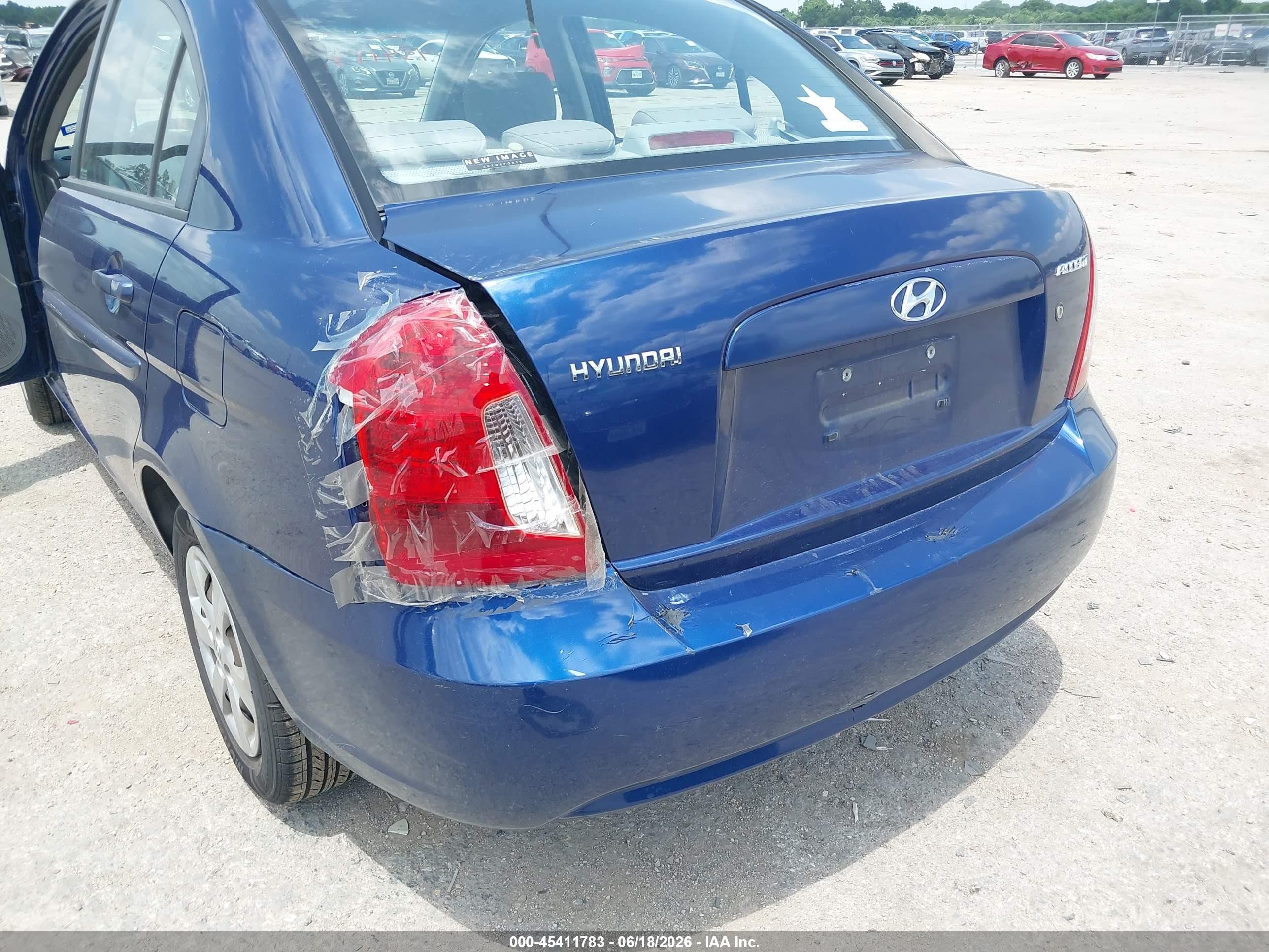 2009 Hyundai Accent Gls Blue vin: KMHCN46C19U299412