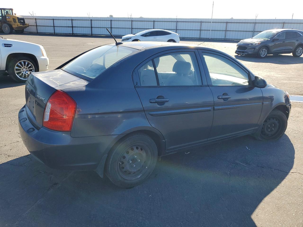2008 Hyundai Accent Gls Угольный vin: KMHCN46C28U233286