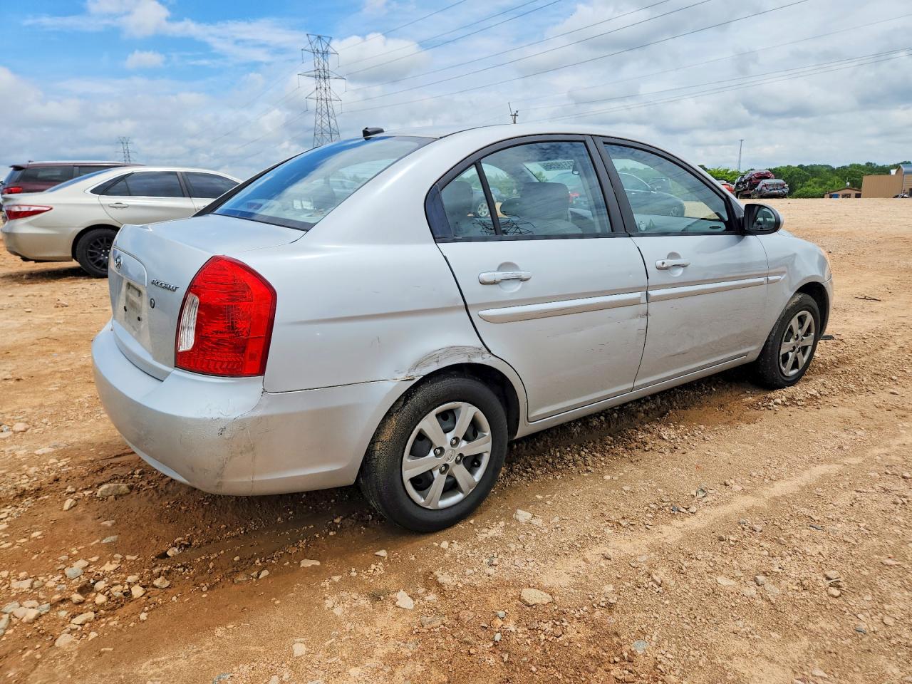 2009 Hyundai Accent Gls Серебряный vin: KMHCN46C29U339481