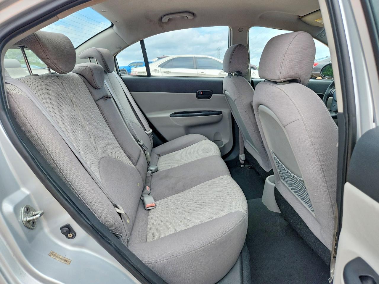 2009 Hyundai Accent Gls Серебряный vin: KMHCN46C29U339481