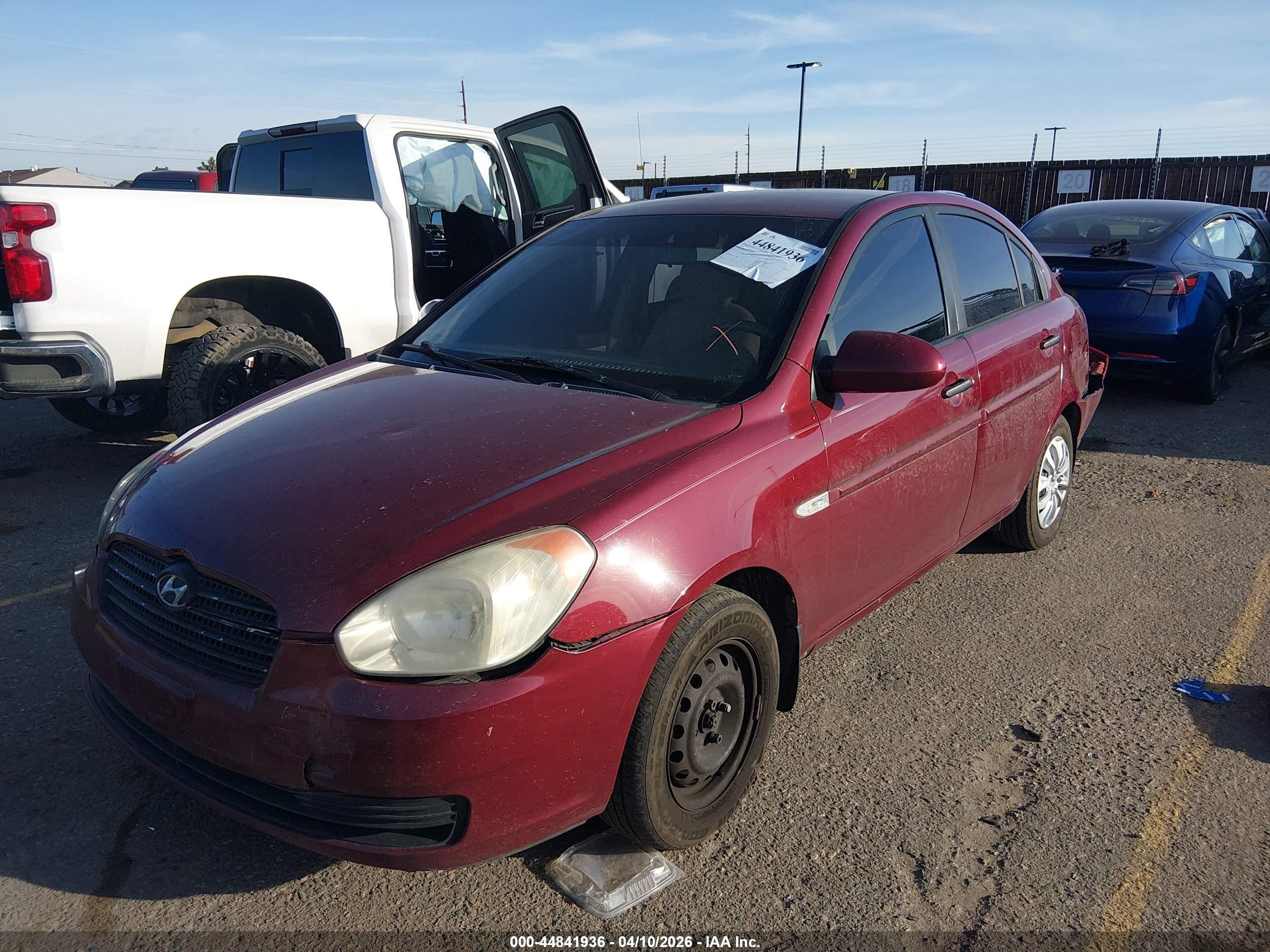2007 Hyundai Accent Gls Красный vin: KMHCN46C37U121255