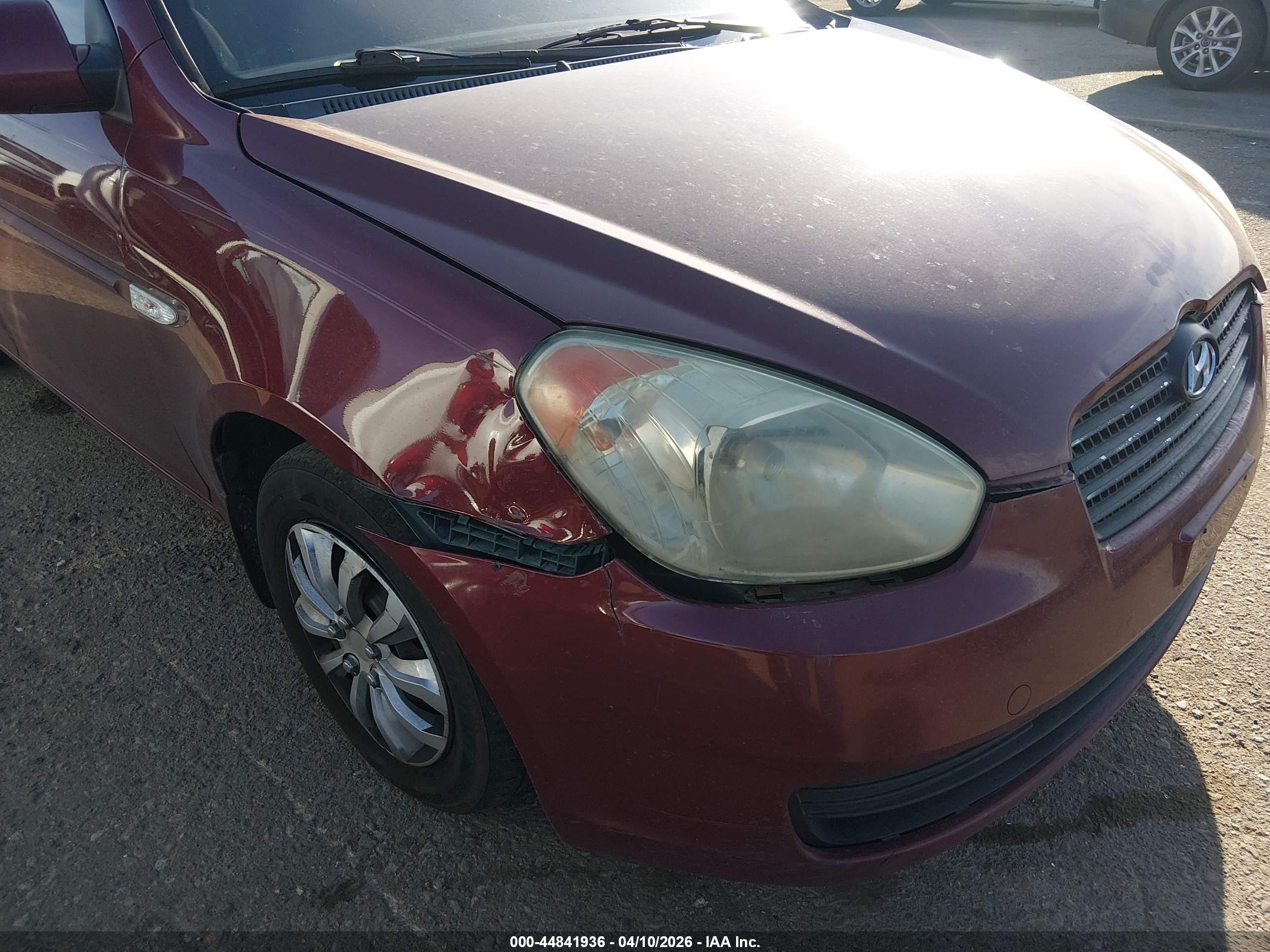 2007 Hyundai Accent Gls Красный vin: KMHCN46C37U121255