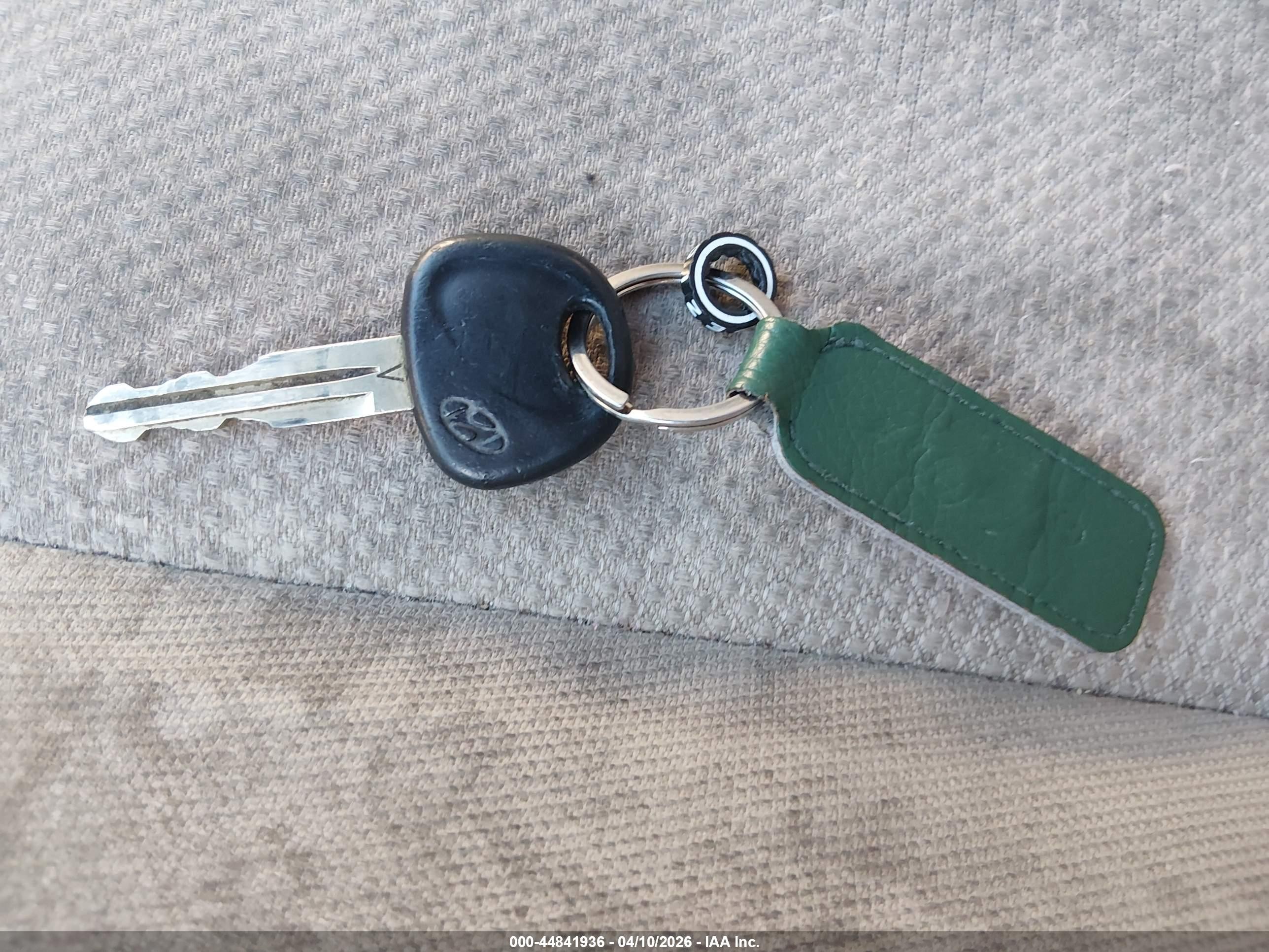 2007 Hyundai Accent Gls Красный vin: KMHCN46C37U121255