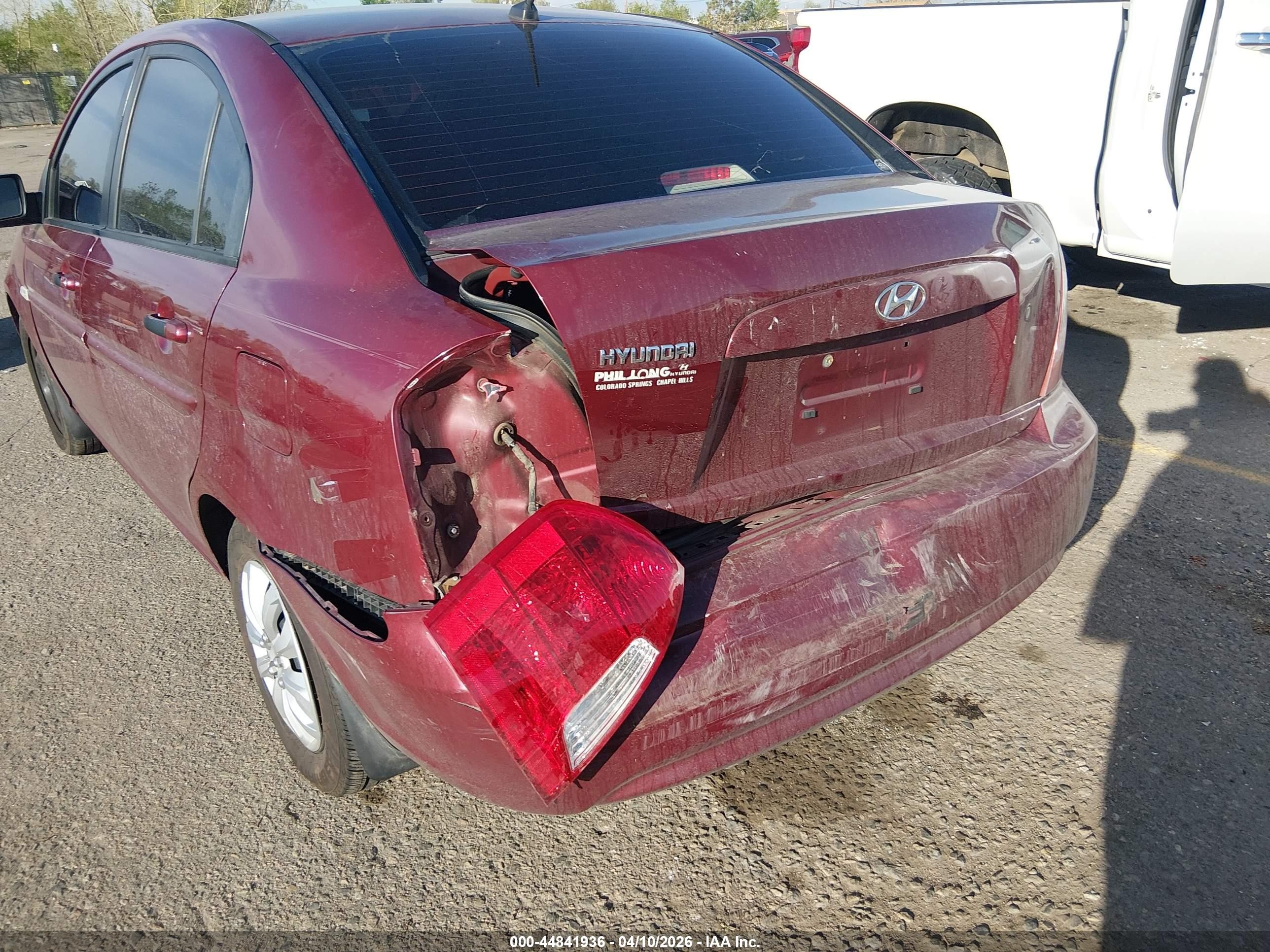 2007 Hyundai Accent Gls Красный vin: KMHCN46C37U121255