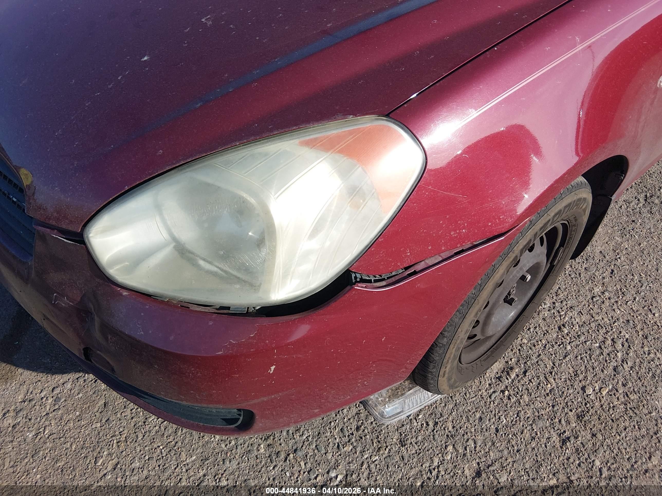 2007 Hyundai Accent Gls Красный vin: KMHCN46C37U121255