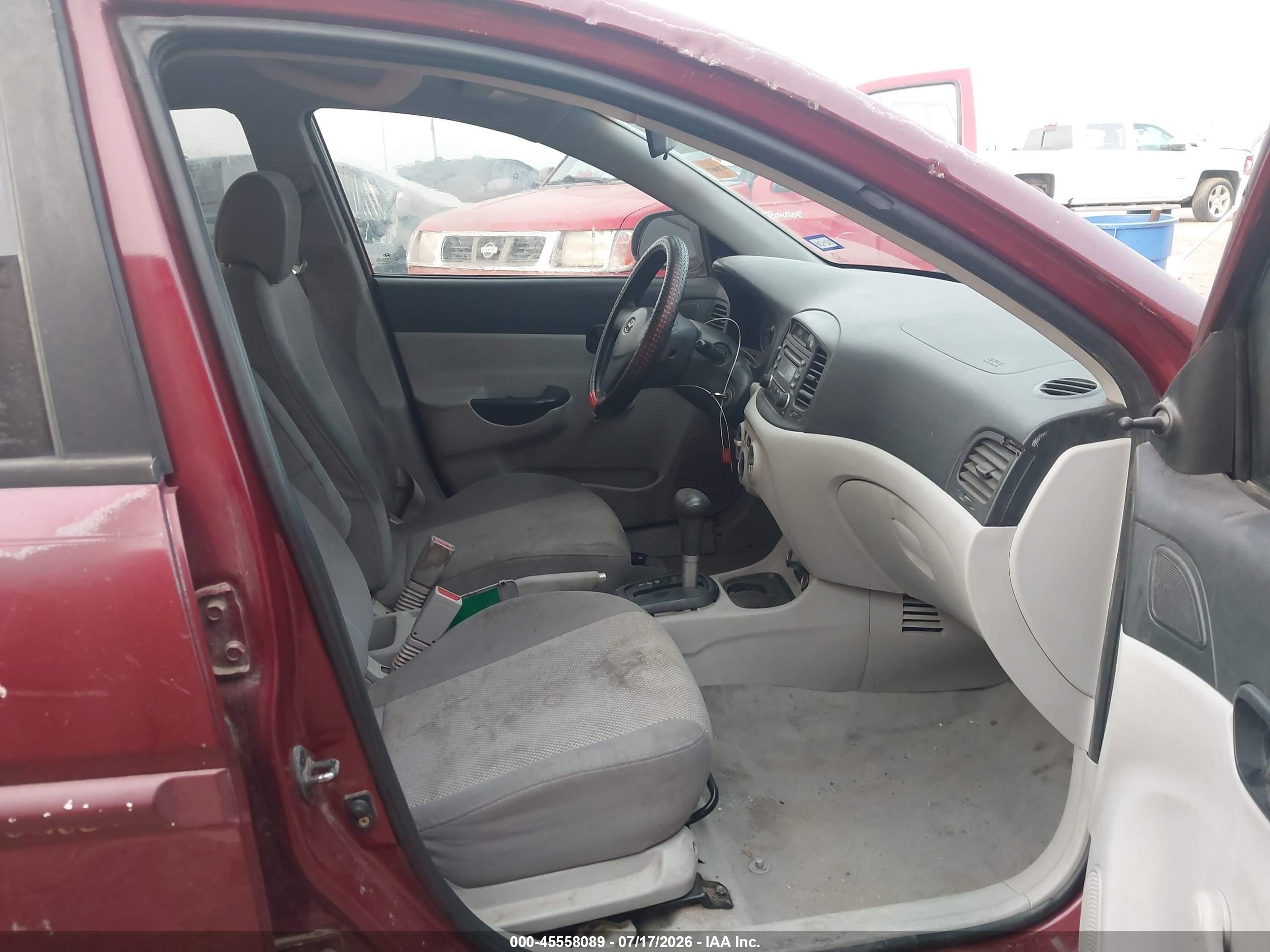 2007 Hyundai Accent Gls Maroon vin: KMHCN46C37U157320