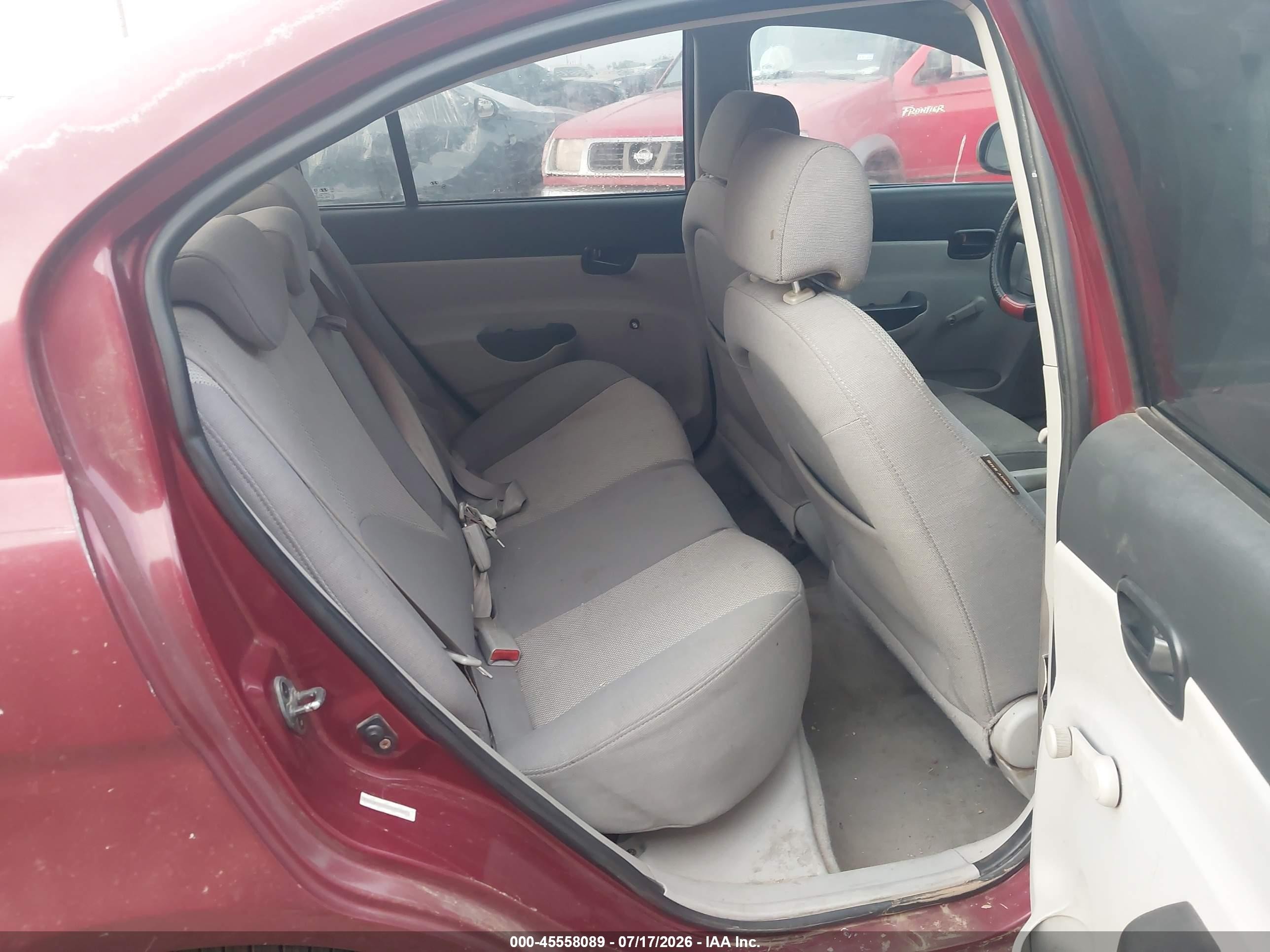 2007 Hyundai Accent Gls Maroon vin: KMHCN46C37U157320