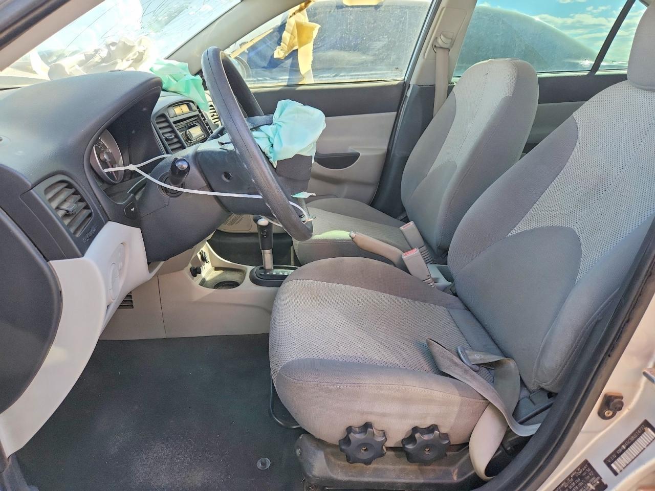 2008 Hyundai Accent Gls Серебряный vin: KMHCN46C38U214777
