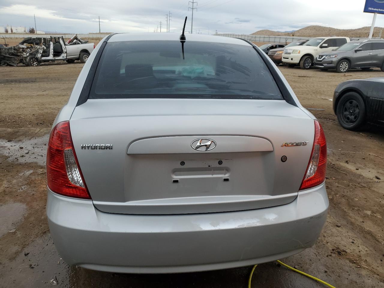 2008 Hyundai Accent Gls Серебряный vin: KMHCN46C38U214777