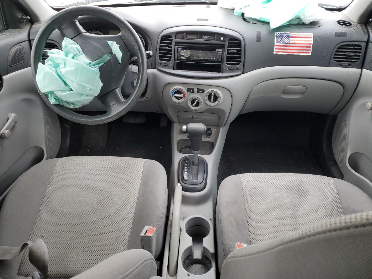 2008 Hyundai Accent Gls Серебряный vin: KMHCN46C38U214777